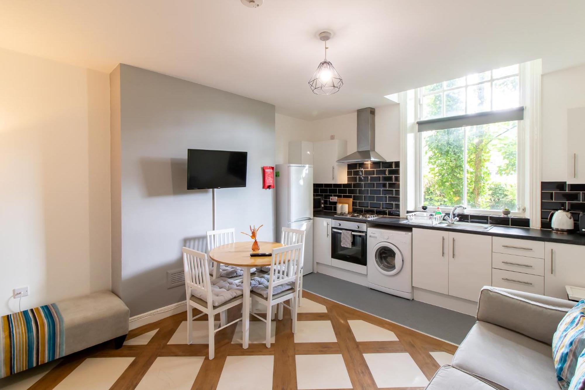Great Offers On Long Stays!! Laluna Apartments Гейтсхед Экстерьер фото